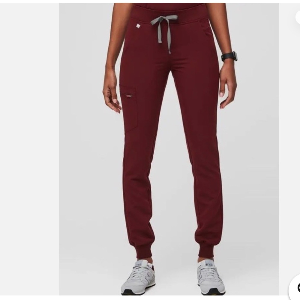Women’s Figs burgundy Zamora 2.0 jogger scrub pant XLP